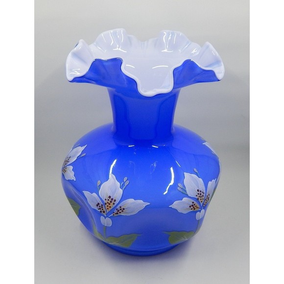Fenton Blue Overlay Cased Glass White Hand-Painted Flowers Pinched Ruffle Vase - Picture 4 of 9
